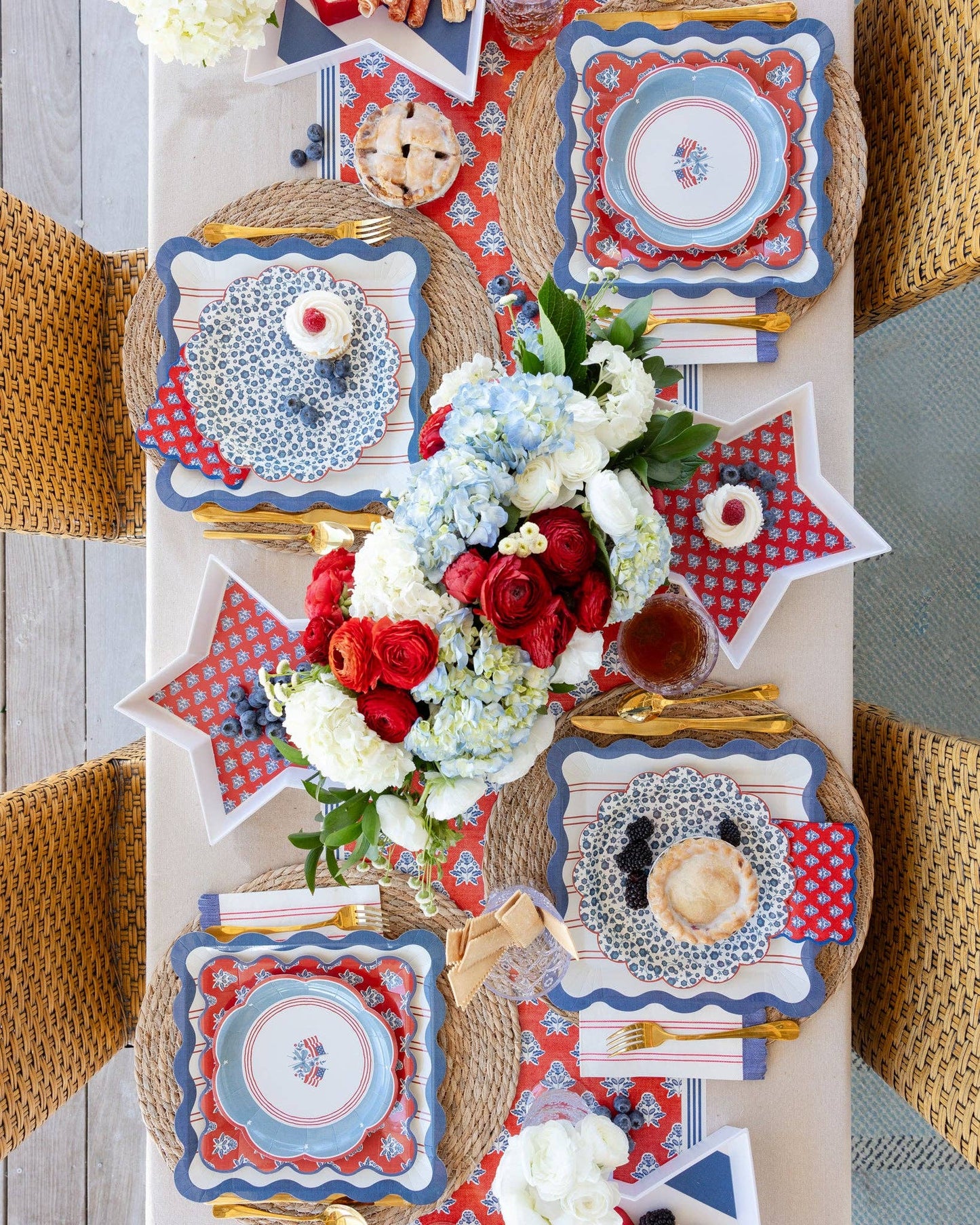 HAM1220 - Stacking Stars Bamboo Tray Set