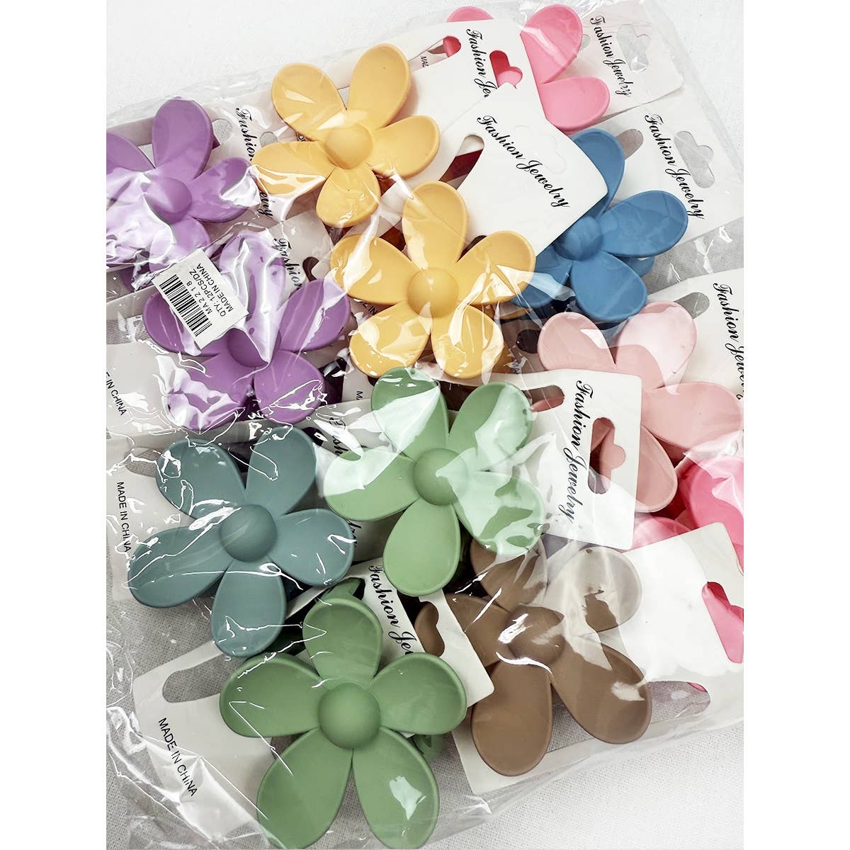 Pastel Tone Daisy Hair Clips with Card