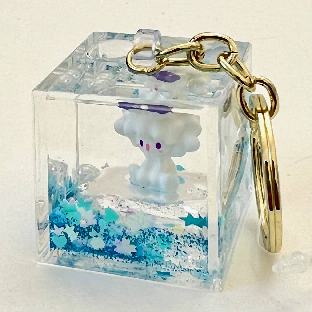 LAMB FLOATY KEY CHARM