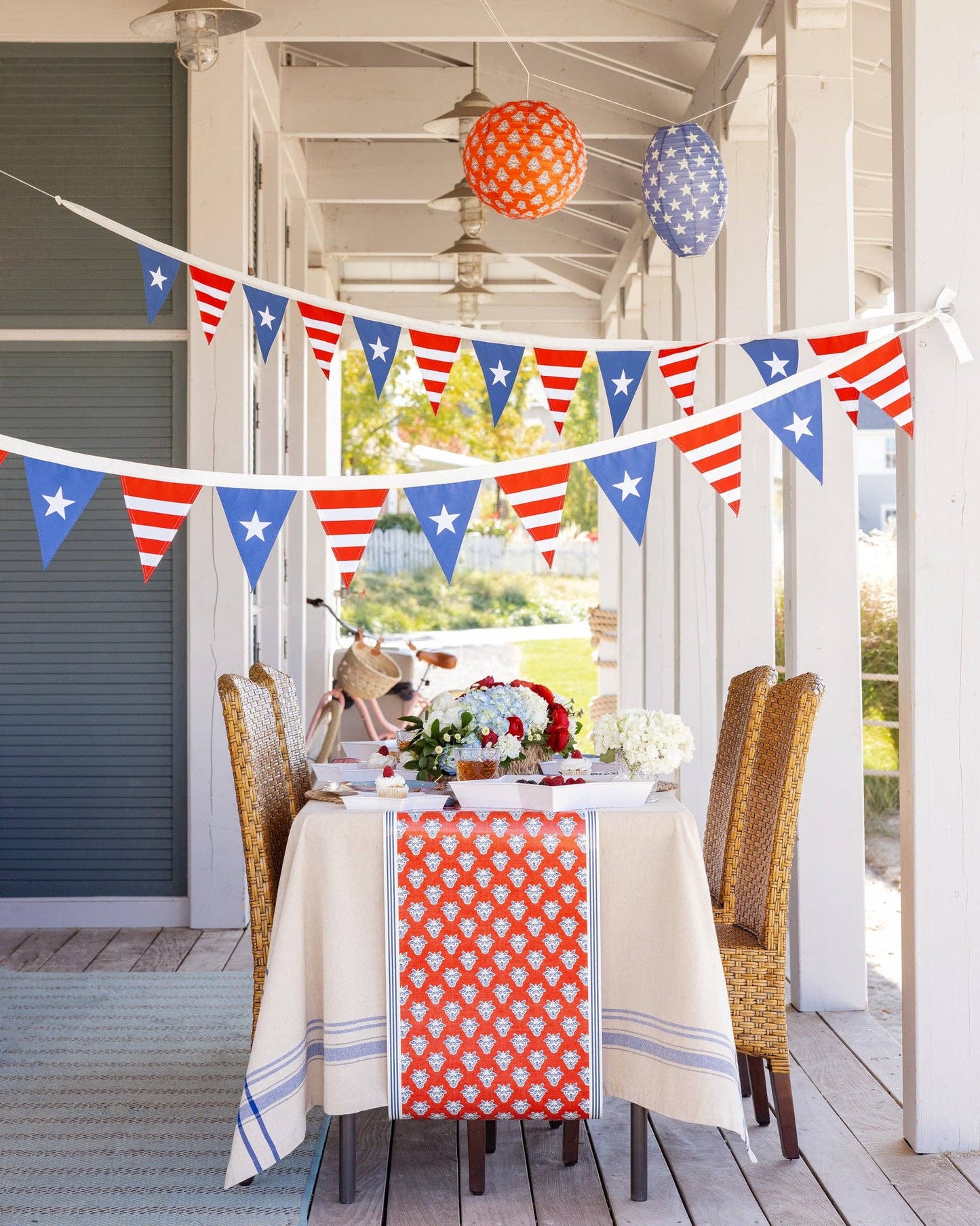 HAM1203 - Stars and Stripes Paper Pennant Banner
