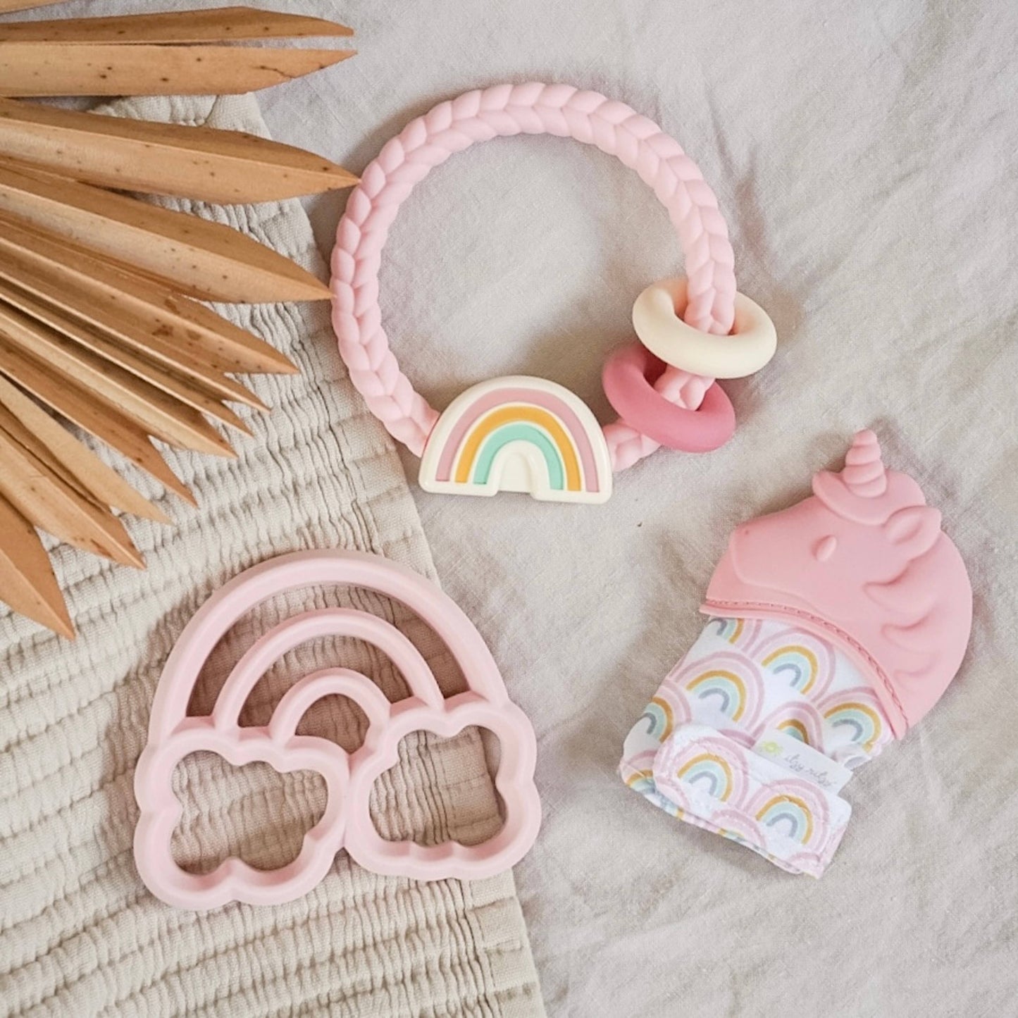 Itzy Mitt™ Silicone Teething Mitts: Lilac Dino