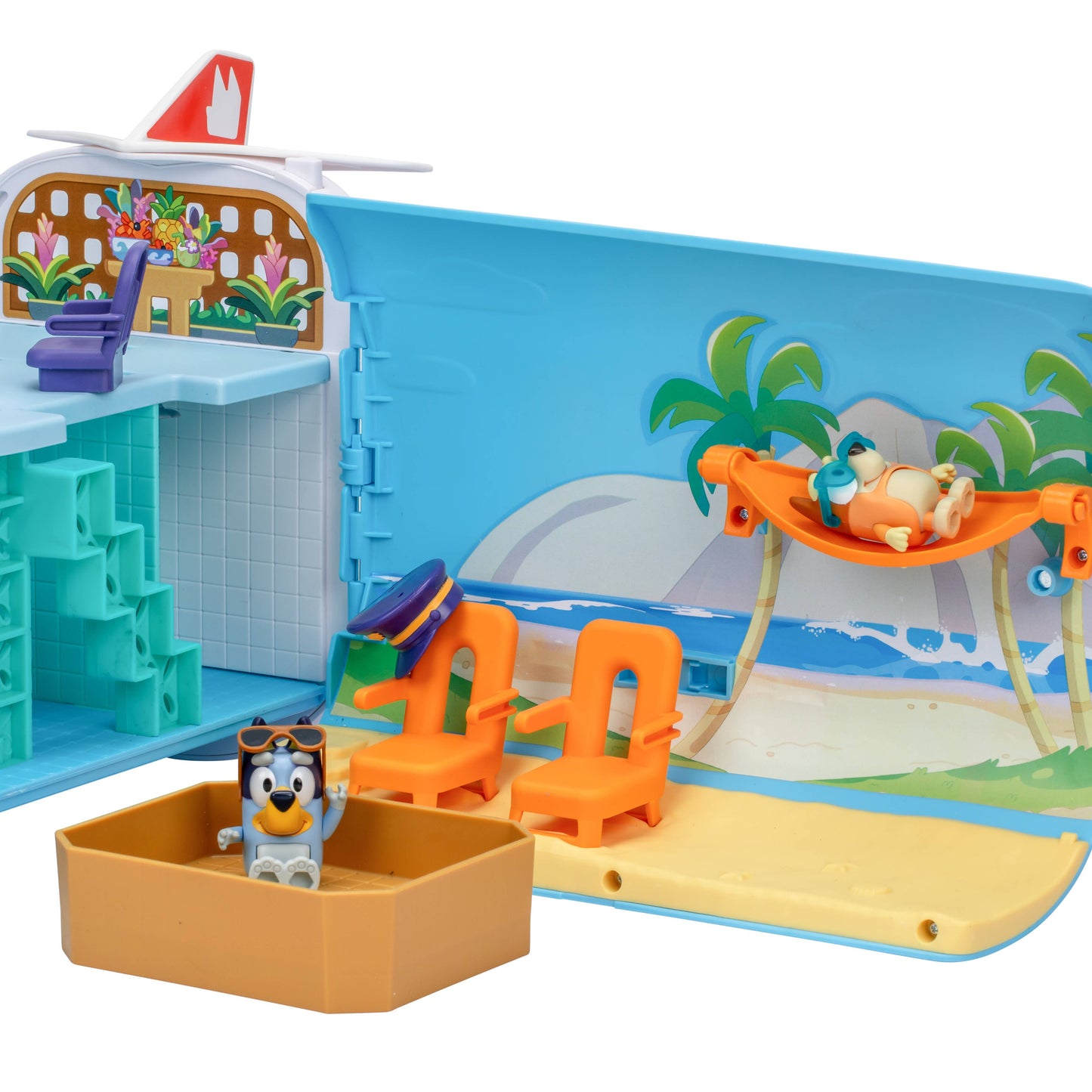 Moose Toys Bluey 3-In-1 Airplane Boat Hotel