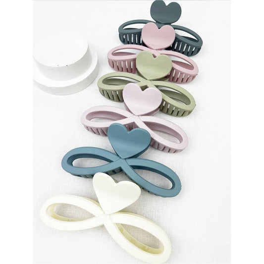 LOVE AND REPEAT Symbol Matte Hair Claw