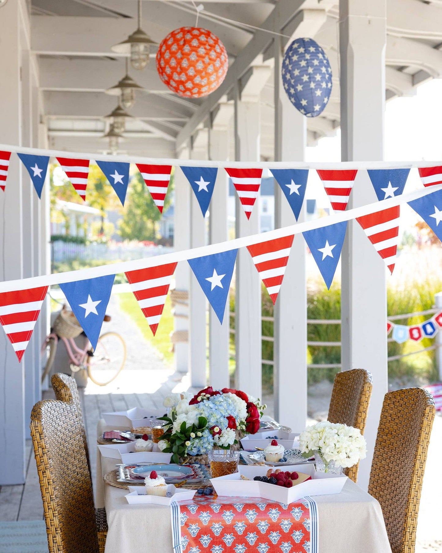 HAM1203 - Stars and Stripes Paper Pennant Banner