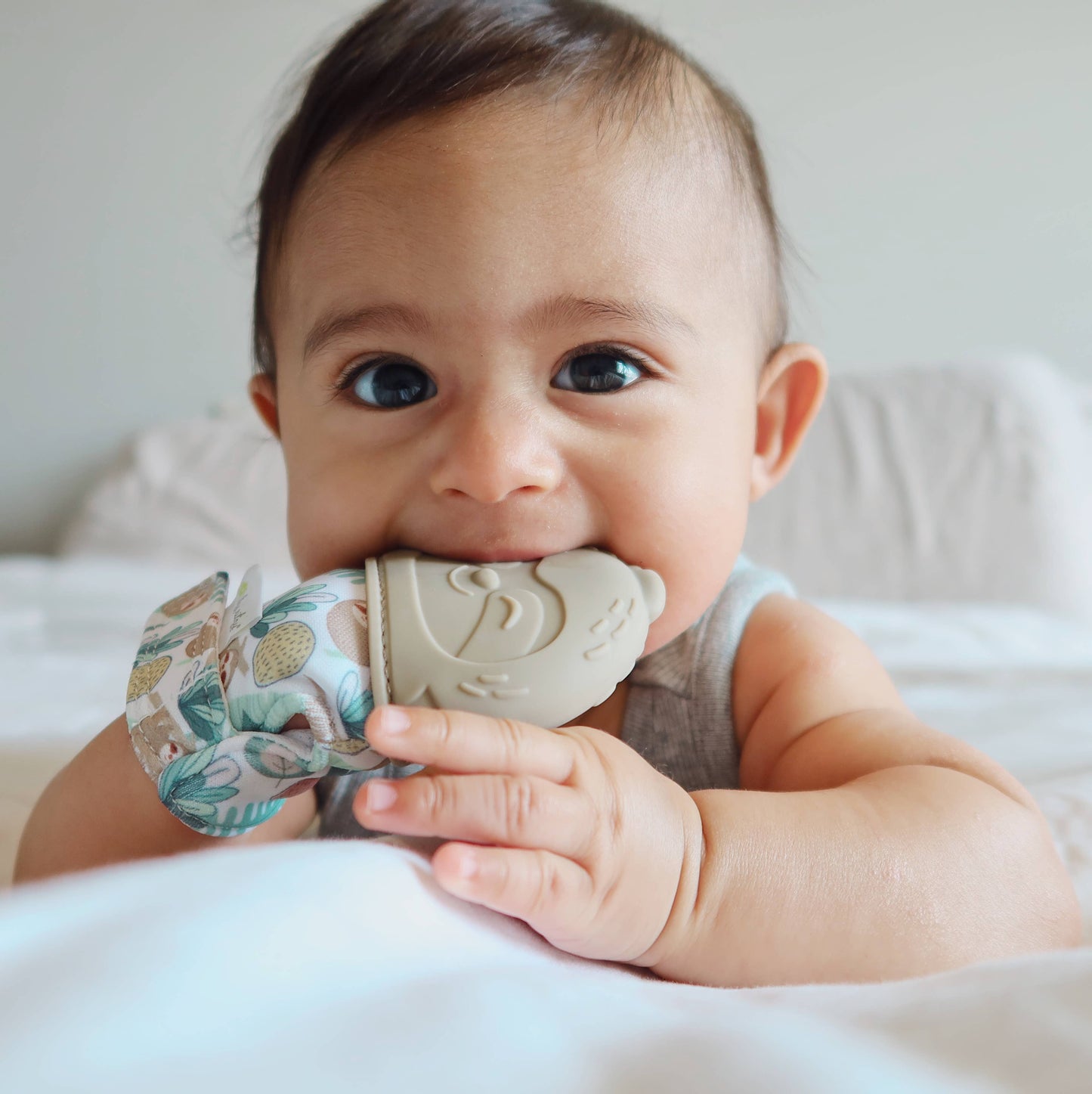 Itzy Mitt™ Silicone Teething Mitts: Lilac Dino