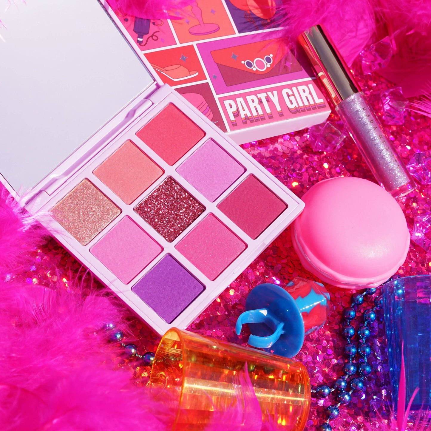 PARTY GIRL 9-Shade Multi-Finish Creative Beauty Palette