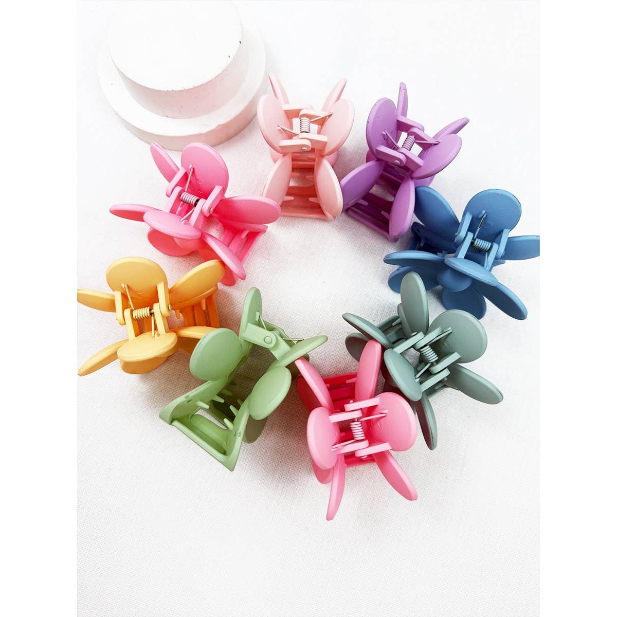 Pastel Tone Daisy Hair Clips with Card