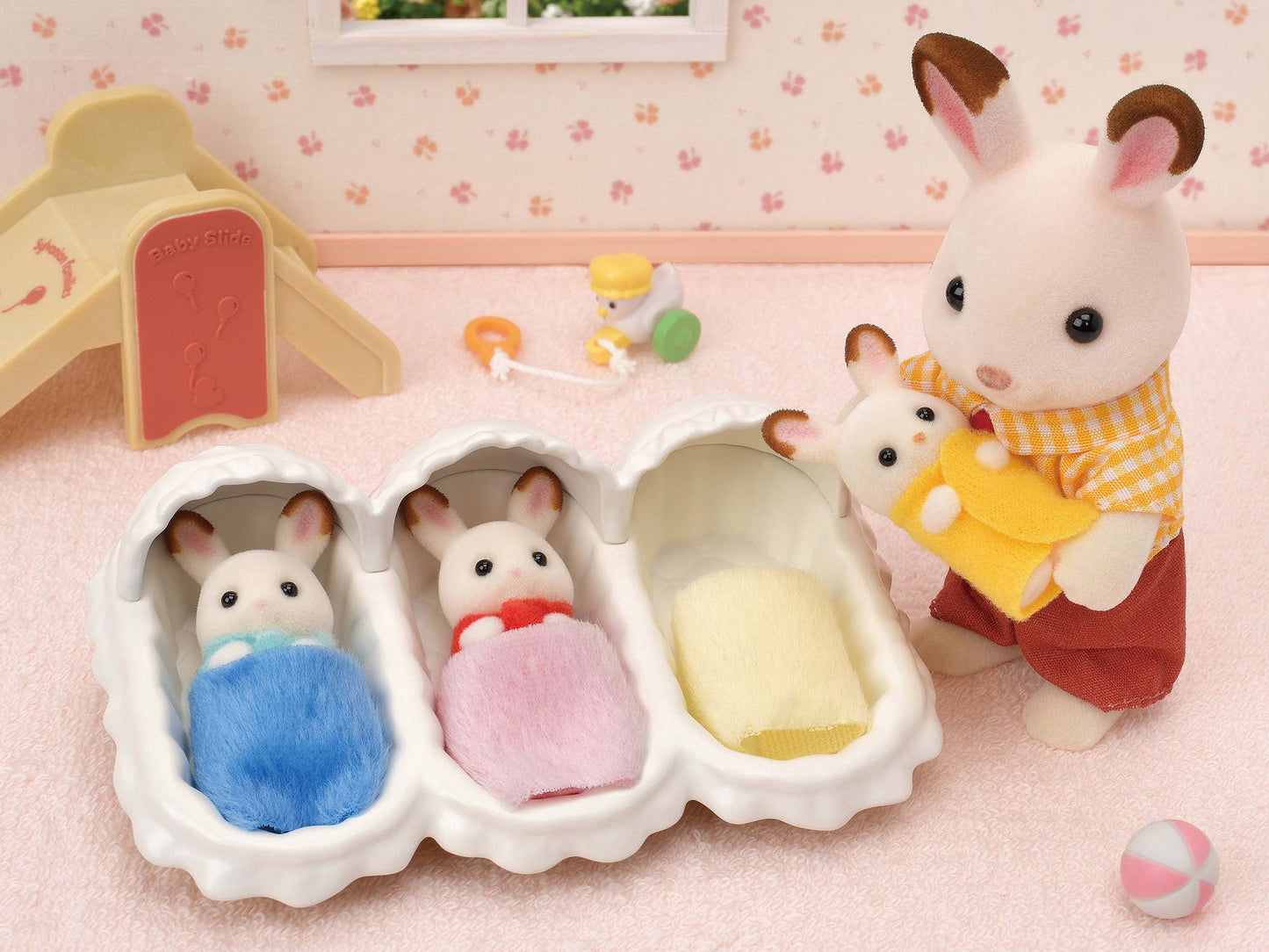 Calico Critters Triplets Care Set, Dollhouse Playset