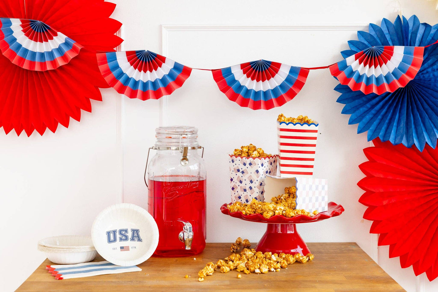 SSP1103 - Red White and Blue Fan Paper Bunting Banner
