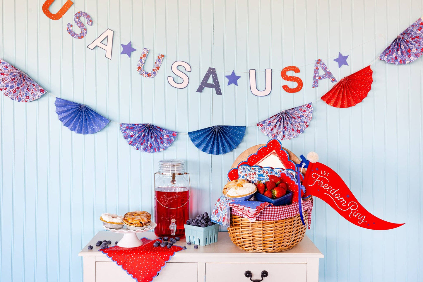 FLA1103 - Floral Americana Bunting Banner