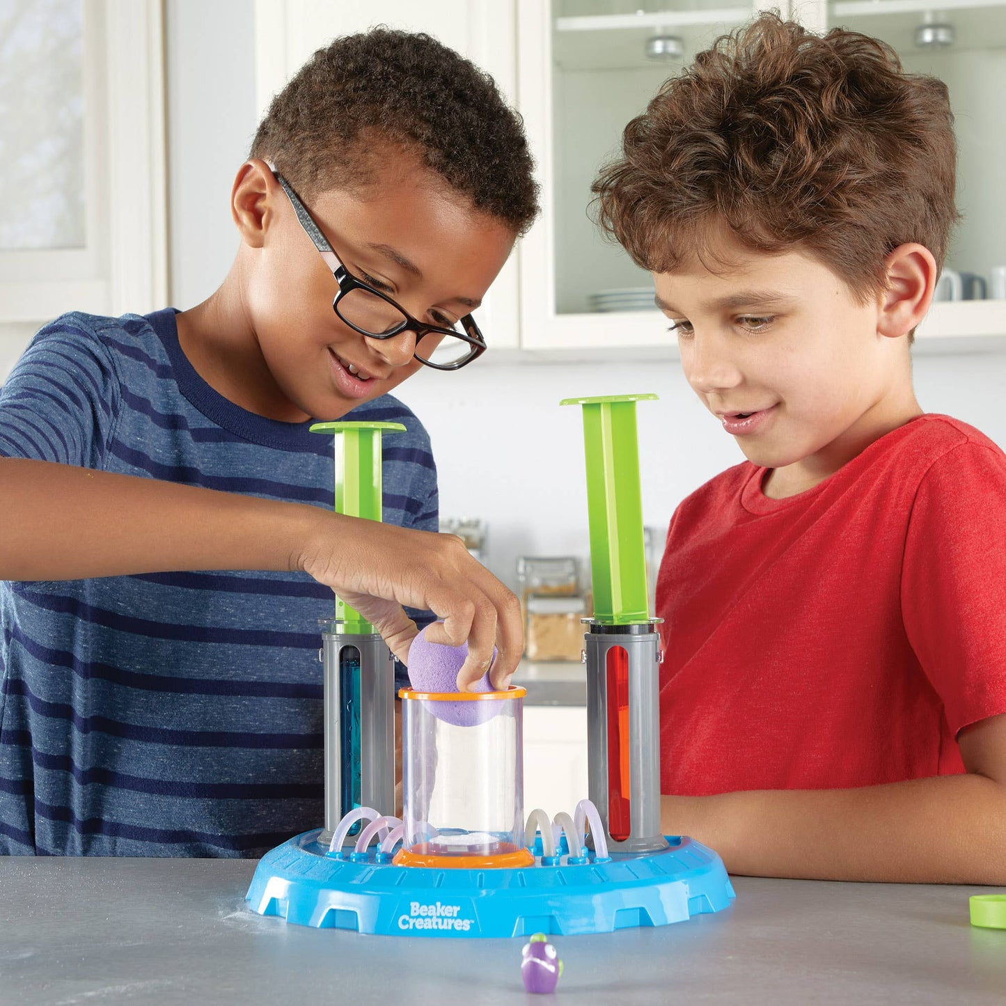 Beaker Creatures® Liquid Reactor Super Lab