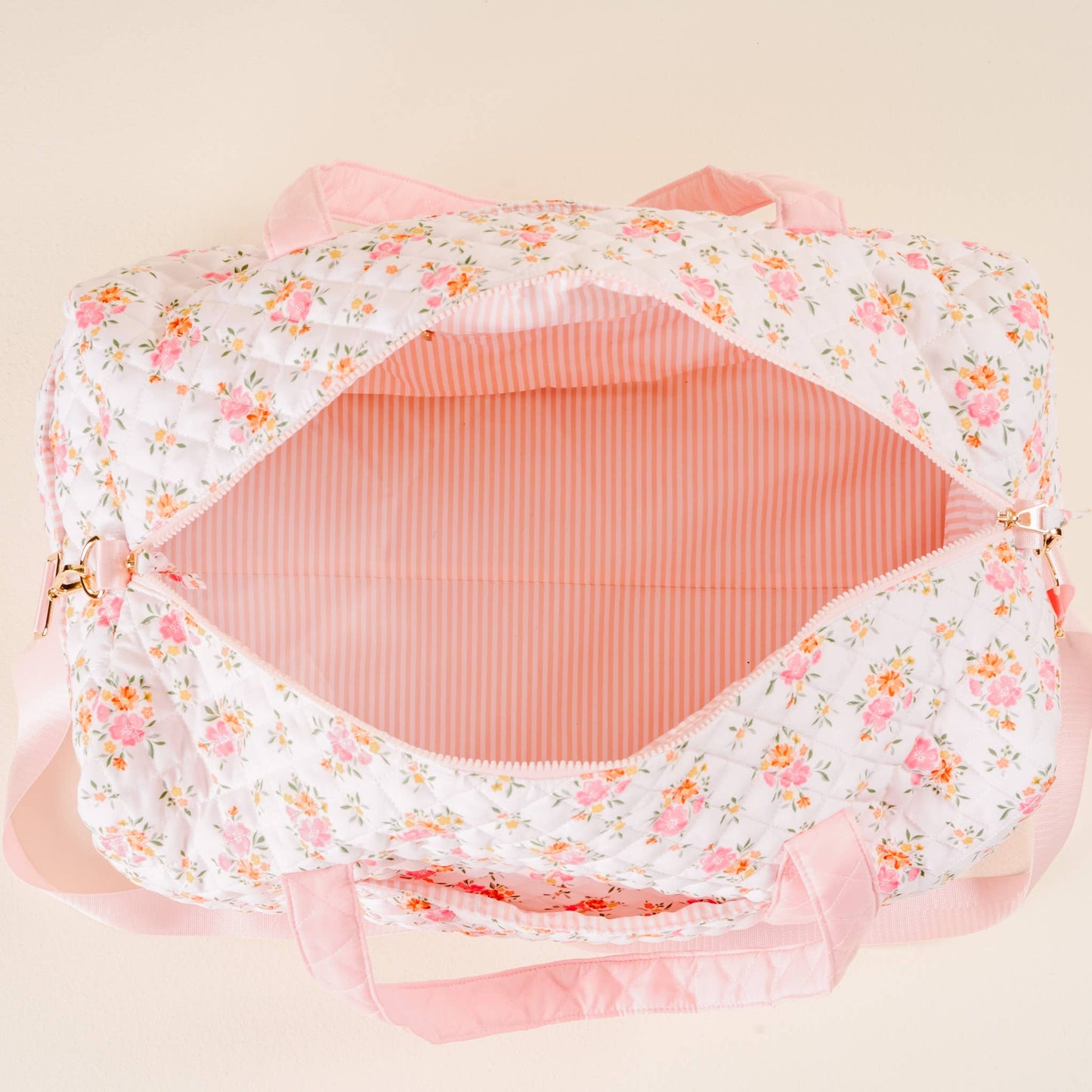 On-the-Go Quilted Weekender Bag-Endless Daydream Cream
