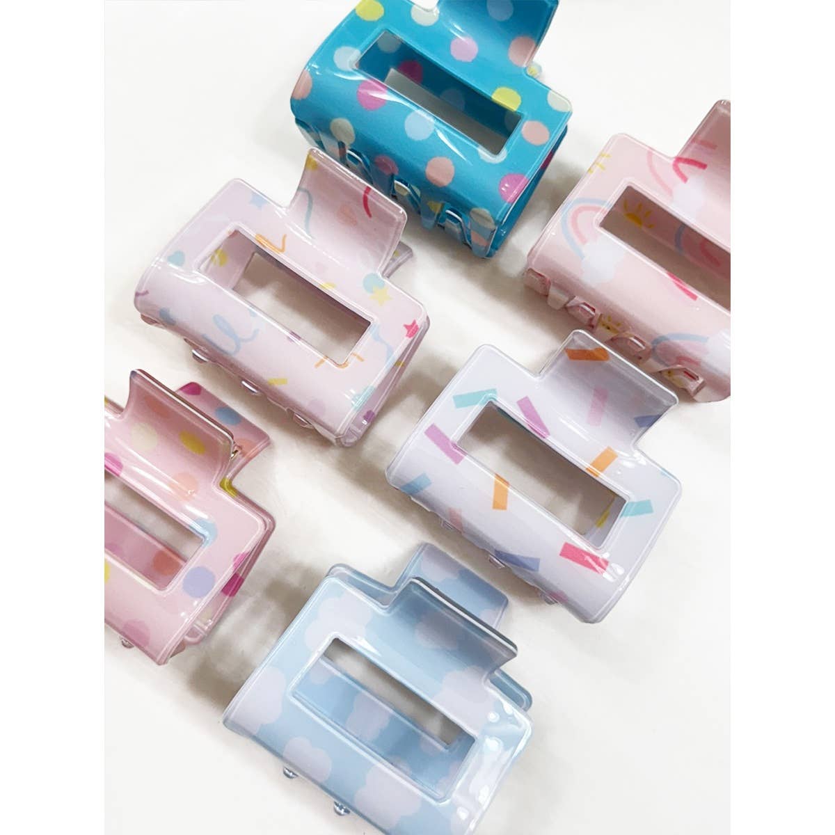 Cute Designs Assorted Medium Hair Claw Clip
