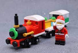 30584 Winter Holiday Train
